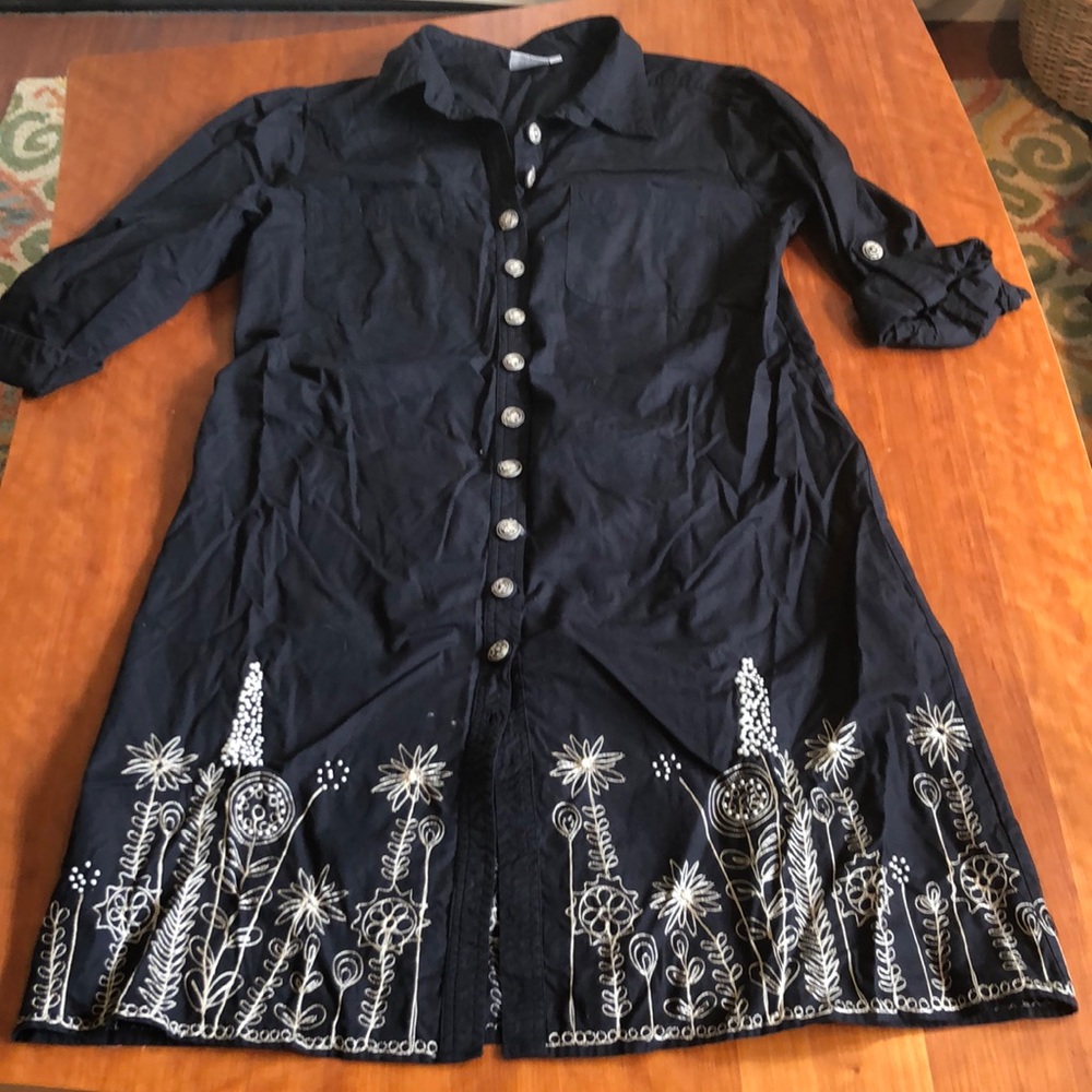 Embroidered shirtdress